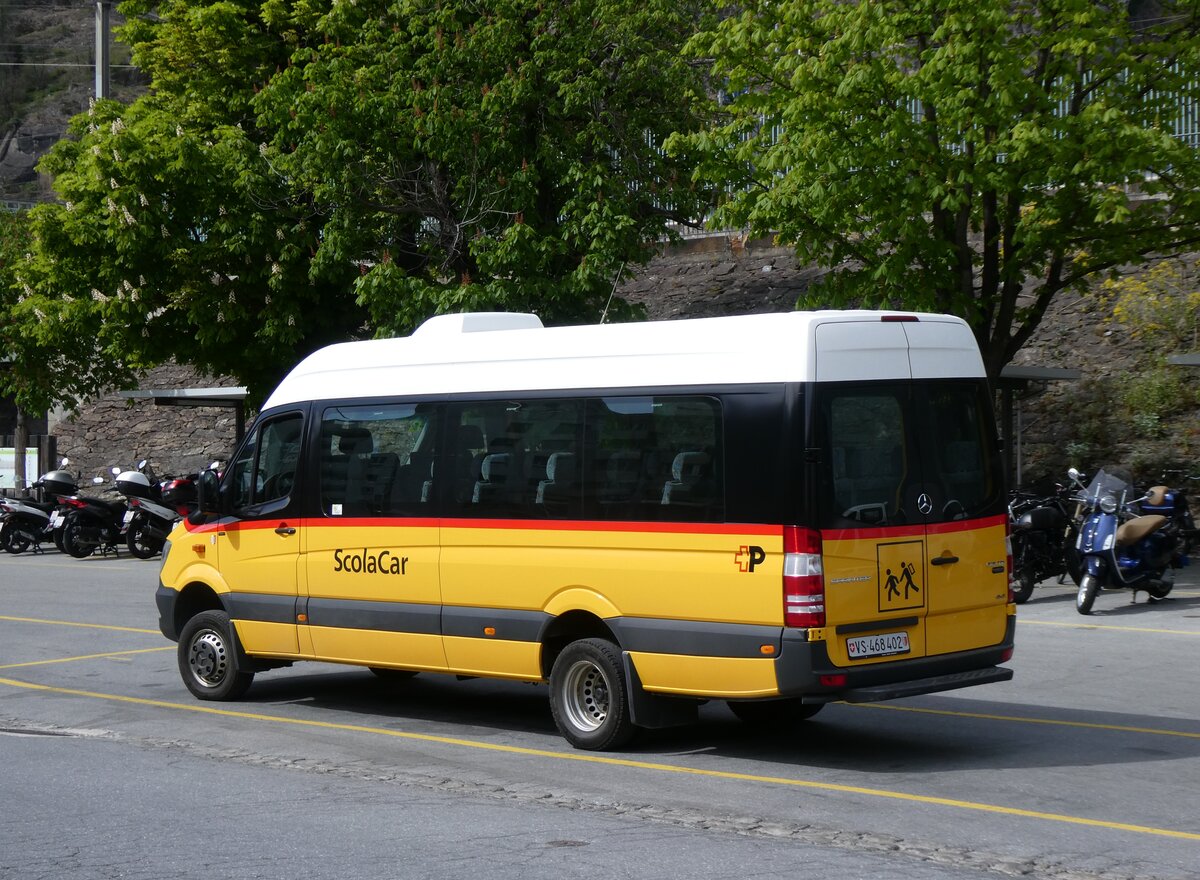 (274'010) - PostAuto Wallis - VS 468'402/PID 10'892 - Mercedes am 14. April 2025 Bahnhof Brig
