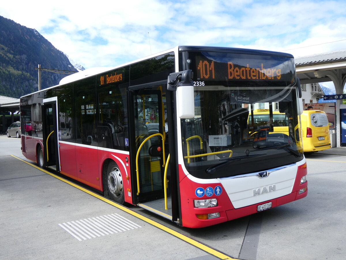 (274'162) - PostAuto Bern - BE 403'166/PID 12'336 - MAN (ex Dr. Richard, A-Wien Nr. 1411) am 24. April 2025 beim Bahnhof Interlaken West
