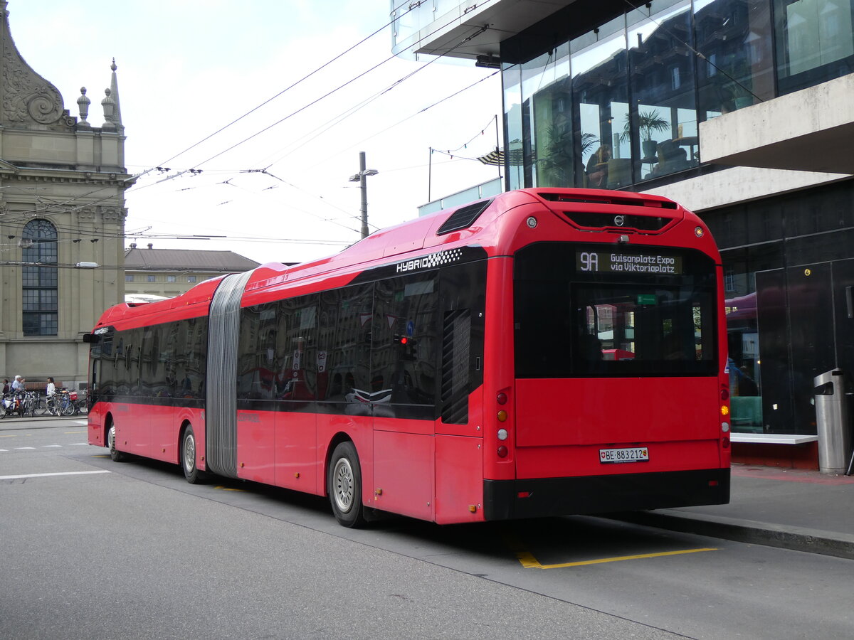 (274'193) - Bernmobil, Bern - Nr. 212/BE 883'212 - Volvo am 26. April 2025 beim Bahnhof Bern