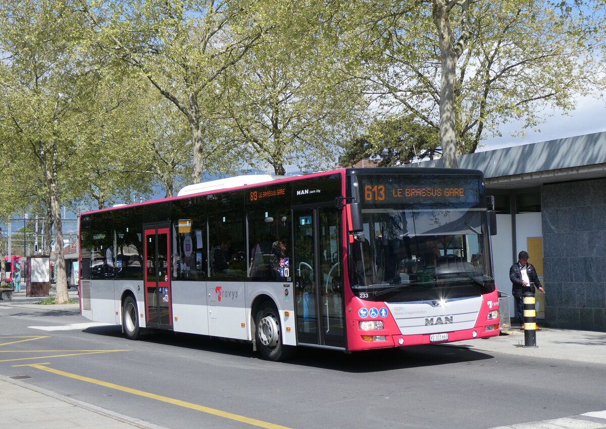 (274'260) - TRAVYS Yverdon - Nr. 233/VD 303'663 - MAN am 26. April 2025 beim Bahnhof Yverdon