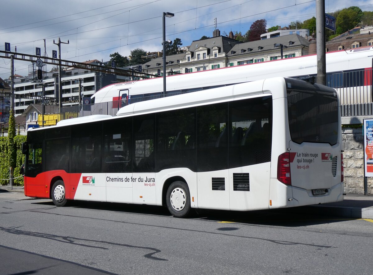 (274'283) - CJ Tramelan - Nr. 127/BE 826'347 - Mercedes am 26. April 2025 beim Bahnhof Neuch�tel