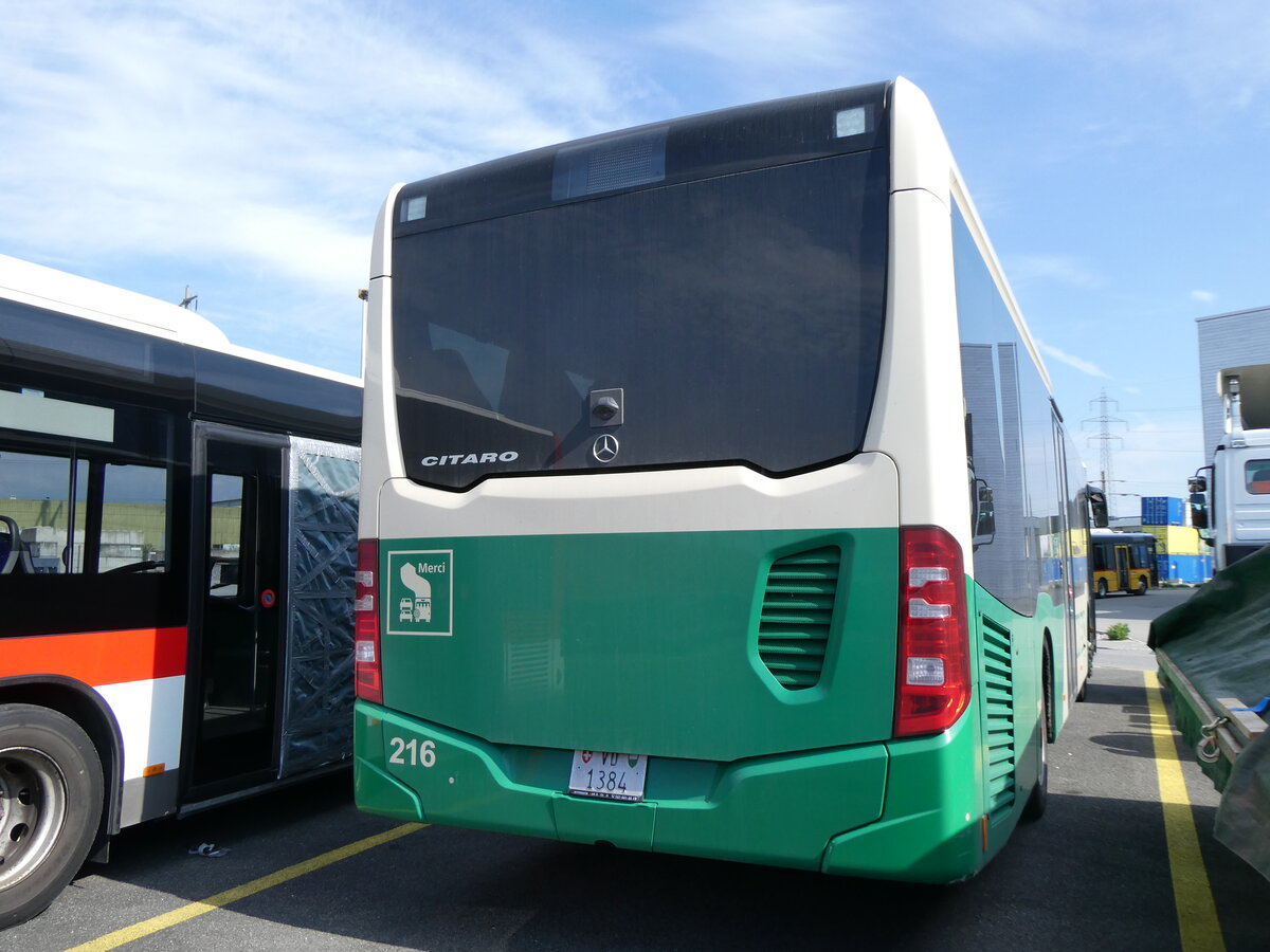 (274'320) - MBC Morges - Nr. 216/VD 1384 - Mercedes am 27. April 2025 in Kerzers, Interbus