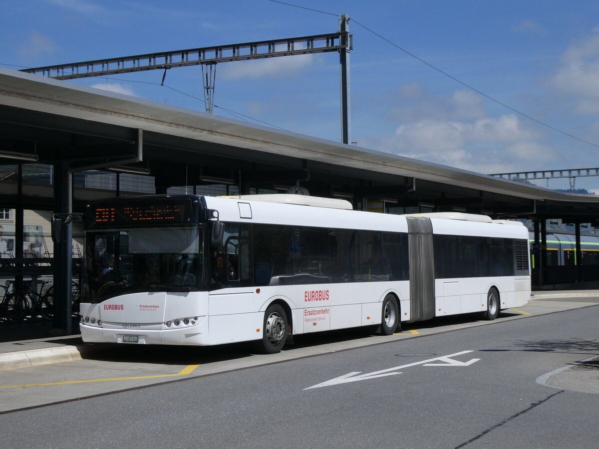 (274'338) - H�fliger, Sursee - Nr. 6/LU 287'024 - Solaris (ex LBB Obertiefenbach, D-Beselich; ex Dahmetal, D-Ratzeburg Nr. 326; ex SVP Pforzheim/D Nr. 217) am 28. April 2025 beim Bahnhof Sch�pfheim