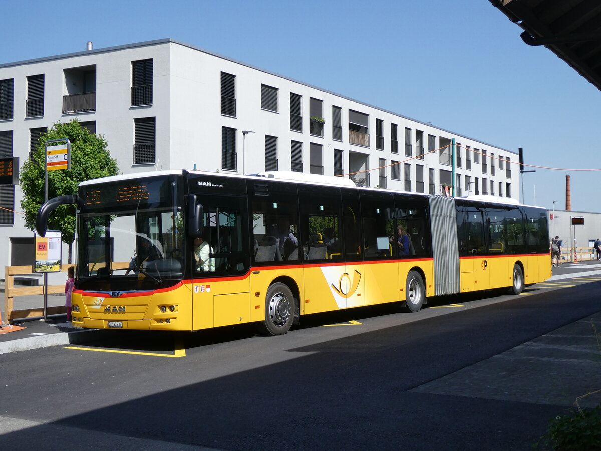 (274'414) - PostAuto Nordschweiz - BL 195'932/PID 11'260 - MAN am 2. Mai 2025 beim Bahnhof Aesch