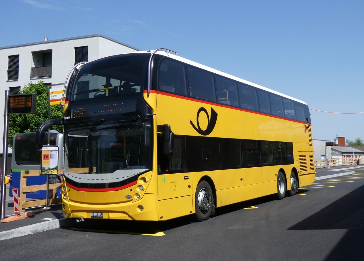 (274'436) - PostAuto Ostschweiz - SG 445'305/PID 10'869 - Alexander Dennis (ex AR 45'267) am 2. Mai 2025 beim Bahnhof Aesch