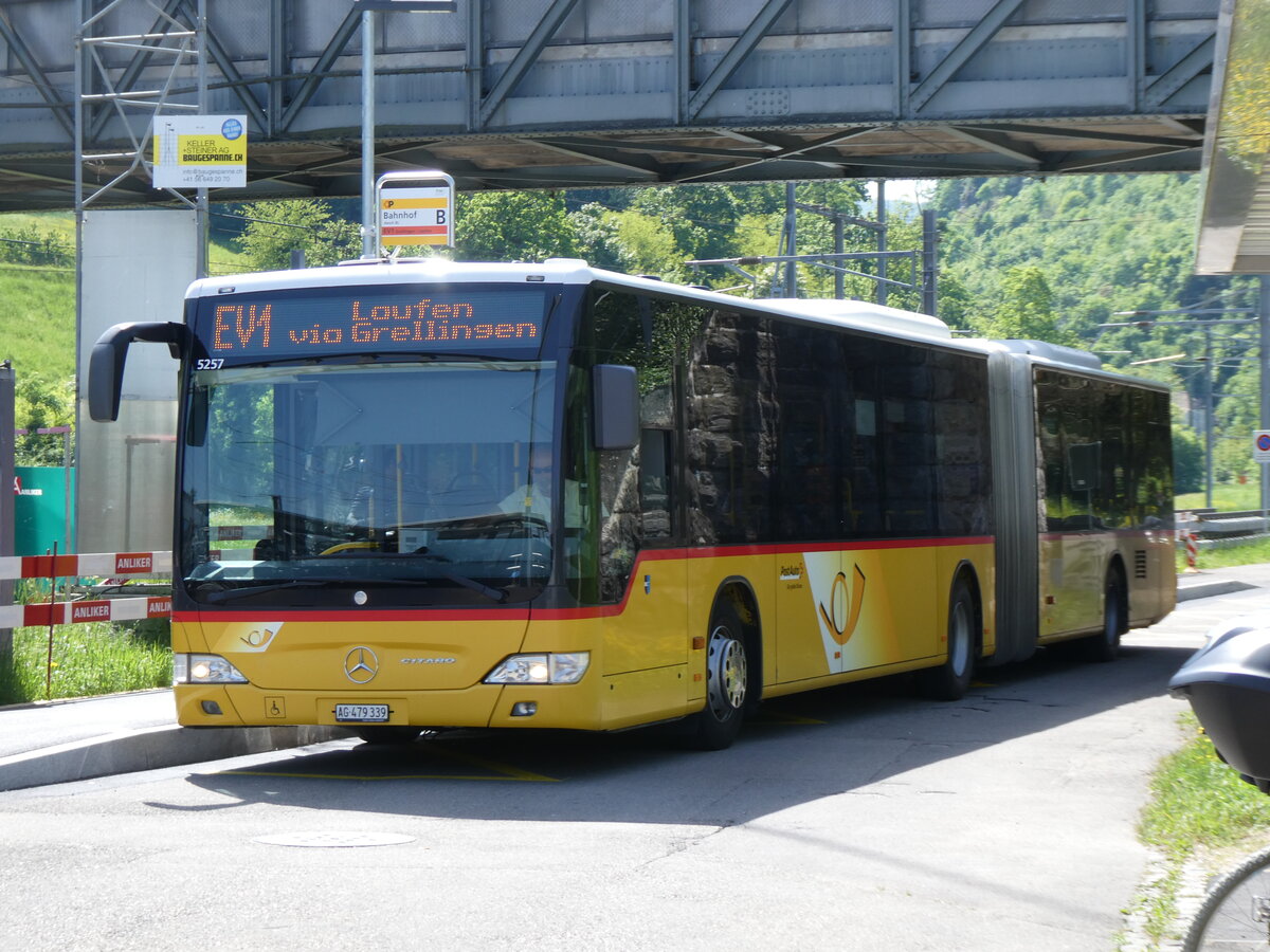 (274'439) - PostAuto Nordschweiz - AG 479'339/PID 5257 - Mercedes (ex SO 148'553) am 2. Mai 2025 beim Bahnhof Aesch
