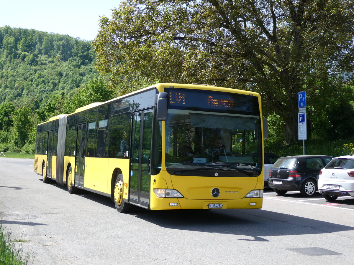 (274'443) - PostAuto Nordschweiz - BL 154'283/PID 12'419 - Mercedes (ex AAGL Liestal Nr. 98) am 2. Mai 2025 beim Bahnhof Aesch
