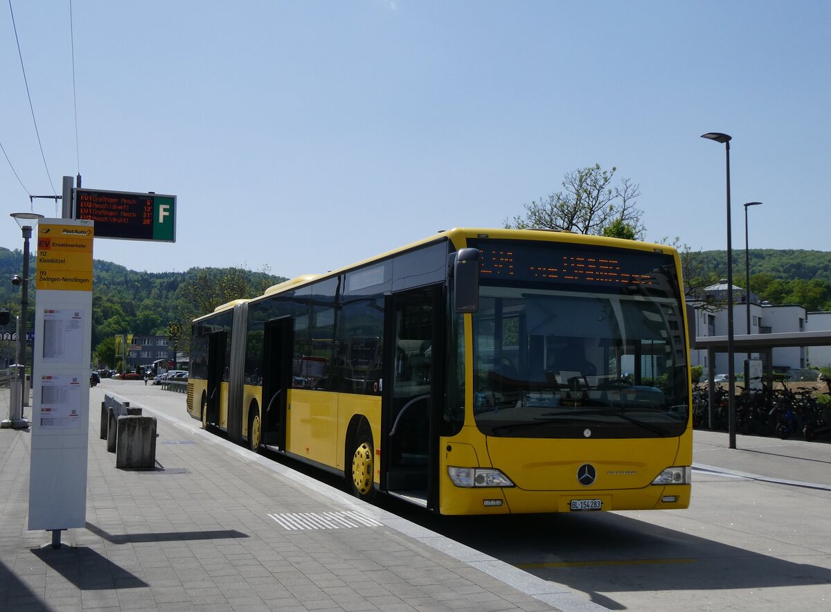 (274'462) - PostAuto Nordschweiz - BL 154'283/PID 12'419 - Mercedes (ex AAGL Liestal Nr. 98) am 2. Mai 2025 beim Bahnhof Laufen