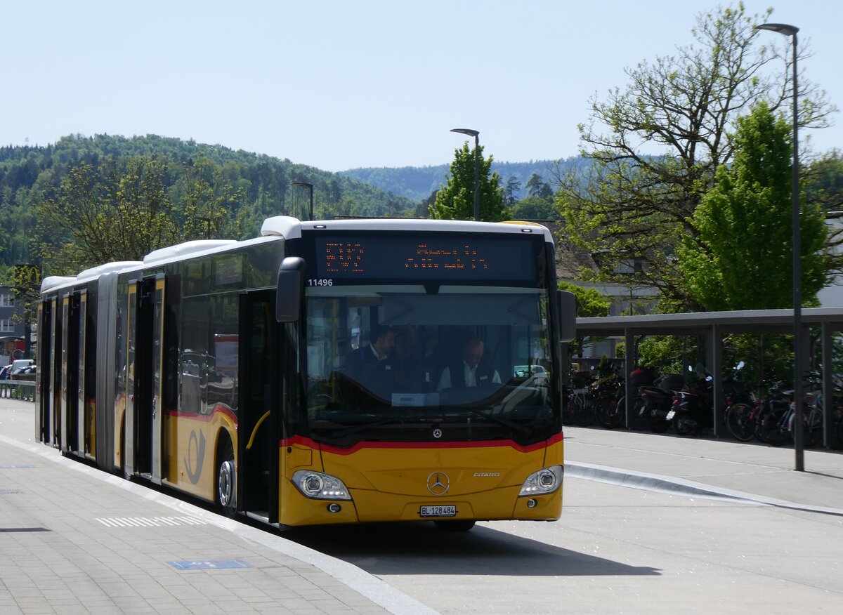 (274'465) - PostAuto Nordschweiz - BL 128'484/PID 11'496 - Mercedes am 2. Mai 2025 beim Bahnhof Laufen