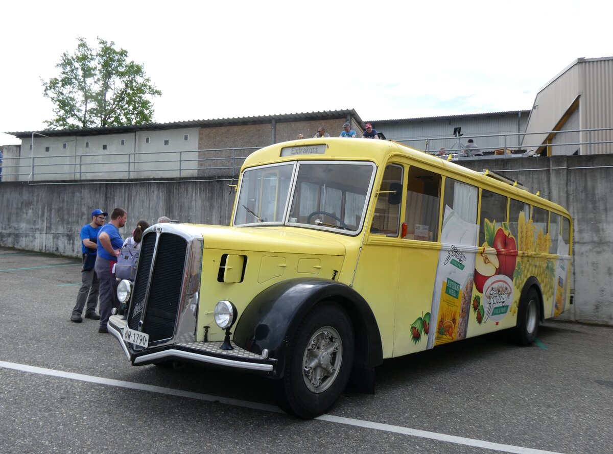 (274'546) - Hugener, Stein - AR 1750 - Berna/Hess (ex Zwicky, Wigoltingen; ex Merk, Amriswil; ex Baub�ro; ex SOO Olten Nr. 9) am 3. Mai 2025 in Attikon, Wegm�ller