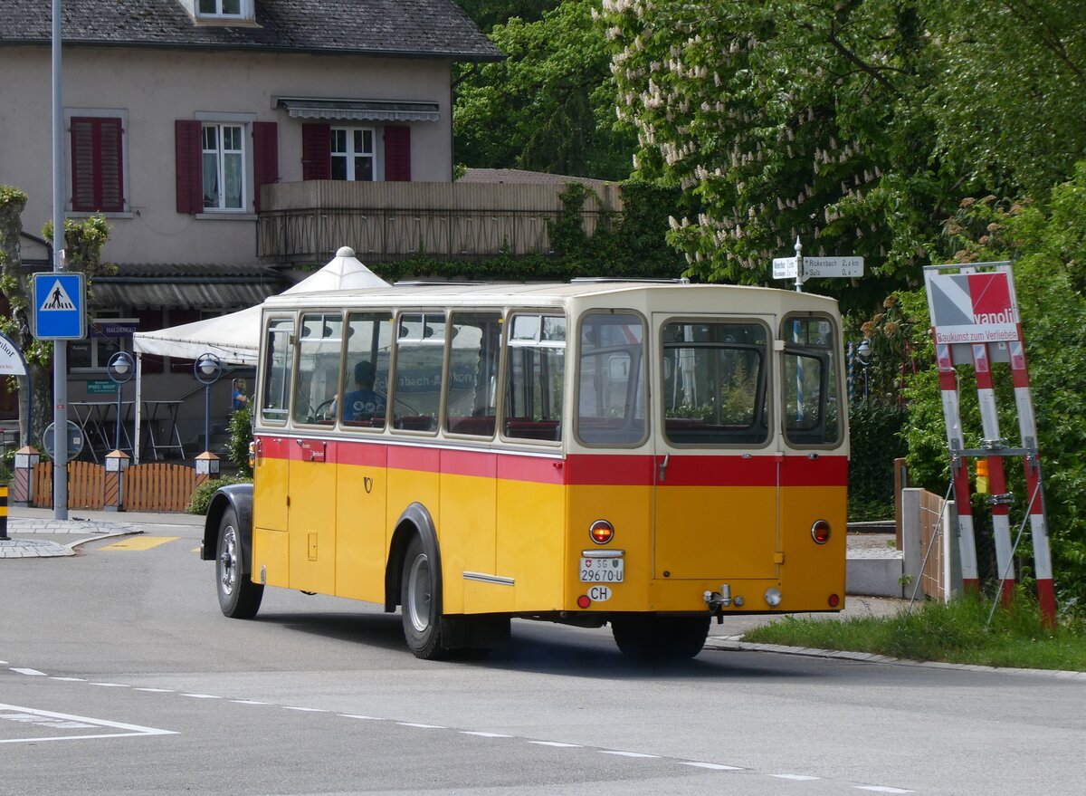 (274'590) - Brander, B�tschwil - SG 29'670 U - Saurer/Krapf (ex Vetsch, Oberhelfenschwil) am 3. Mai 2025 beim Bahnhof Rickenbach-Attikon