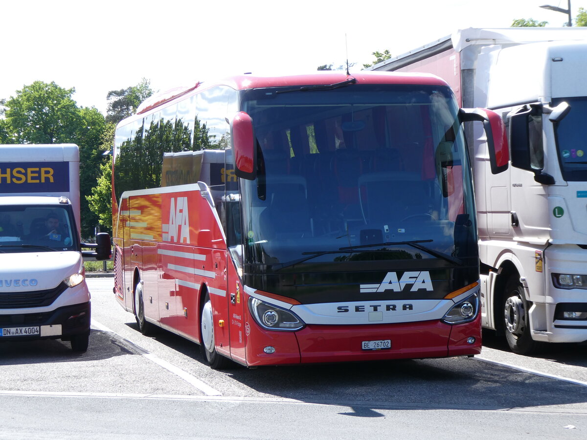 (274'827) - Aus der Schweiz: AFA Adelboden - Nr. 15/BE 26'702 - Setra am 6. Mai 2025 in Forst, Rastst�tte Bruchsal Ost