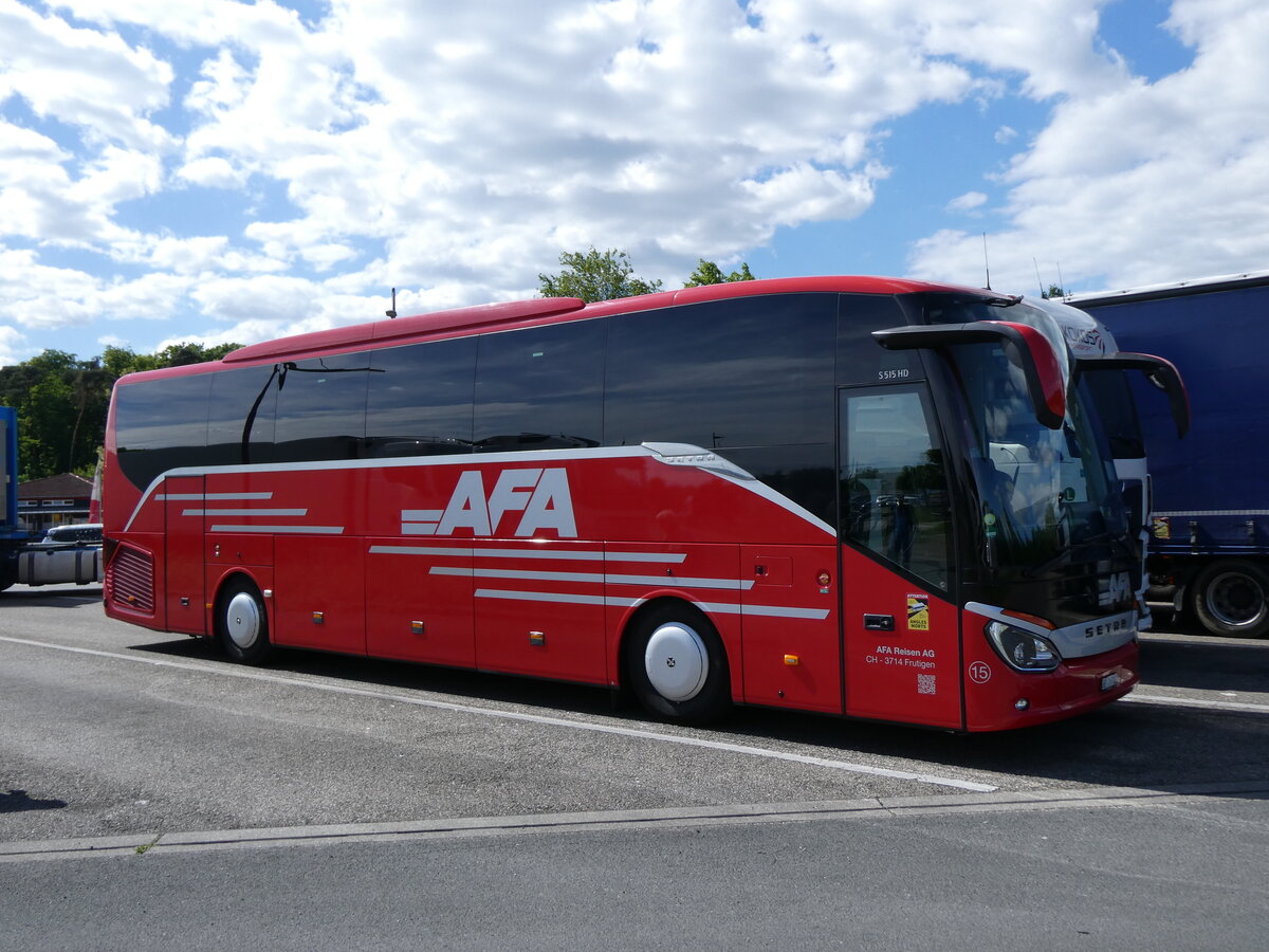 (274'828) - Aus der Schweiz: AFA Adelboden - Nr. 15/BE 26'702 - Setra am 6. Mai 2025 in Forst, Rastst�tte Bruchsal Ost