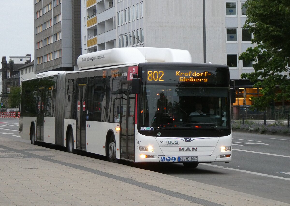 (274'834) - SWG Giessen - Nr. 67/GI-MB 1067 - MAN am 7. Mai 2025 in Giessen, Berliner Platz