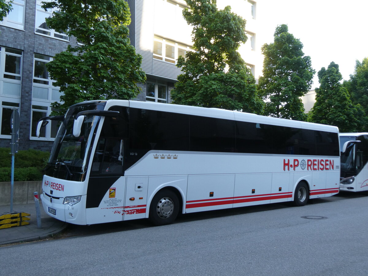 (275'350) - H-P Reisen, Alsdorf - AC-HP 434 - Temsa am 9. Mai 2025 in Hamburg, Hotel Holiday Inn