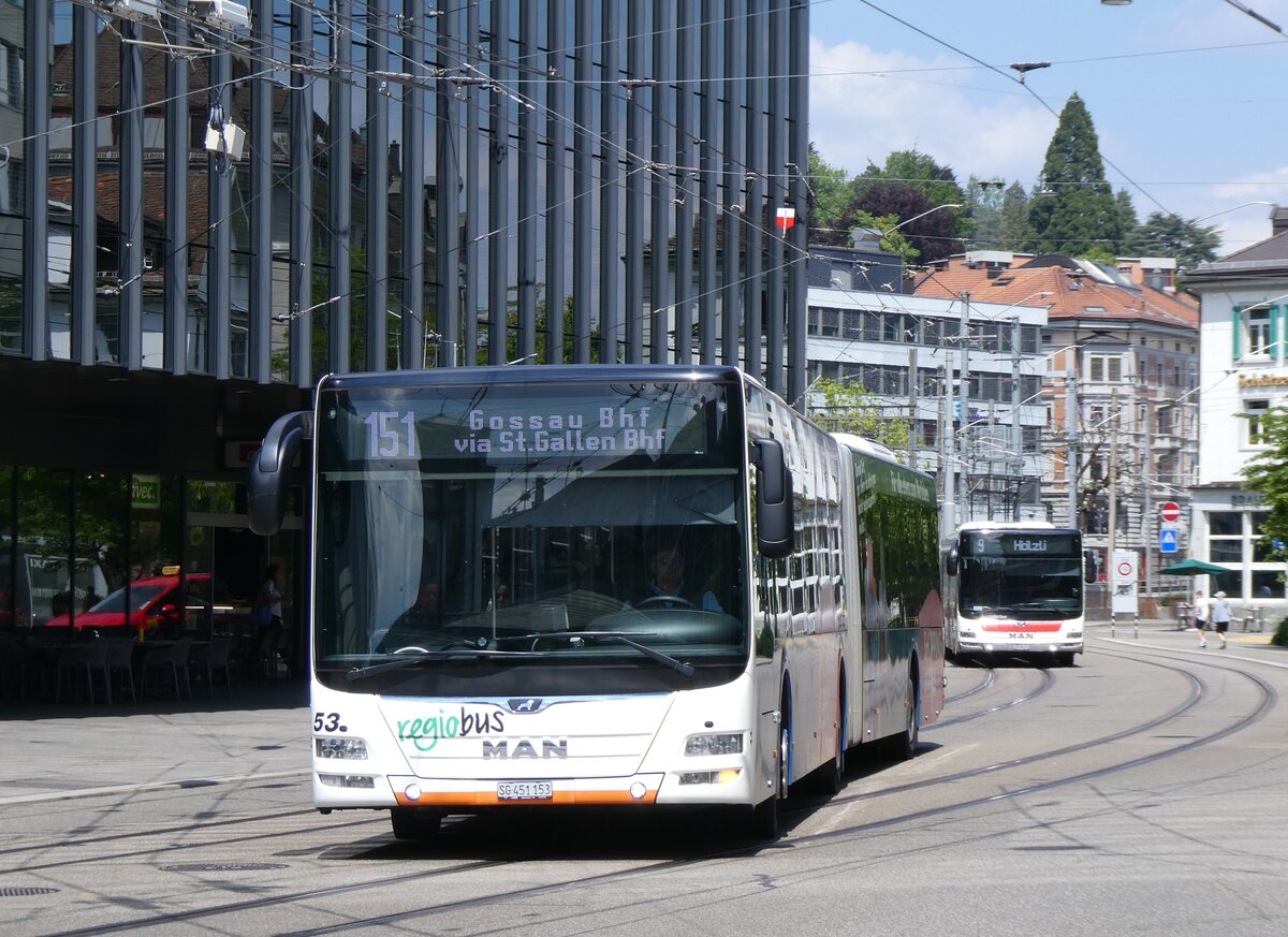 (275'585) - Regiobus, Gossau - Nr. 53/SG 451'153 - MAN am 15. Mai 2025 beim Bahnhof St. Gallen