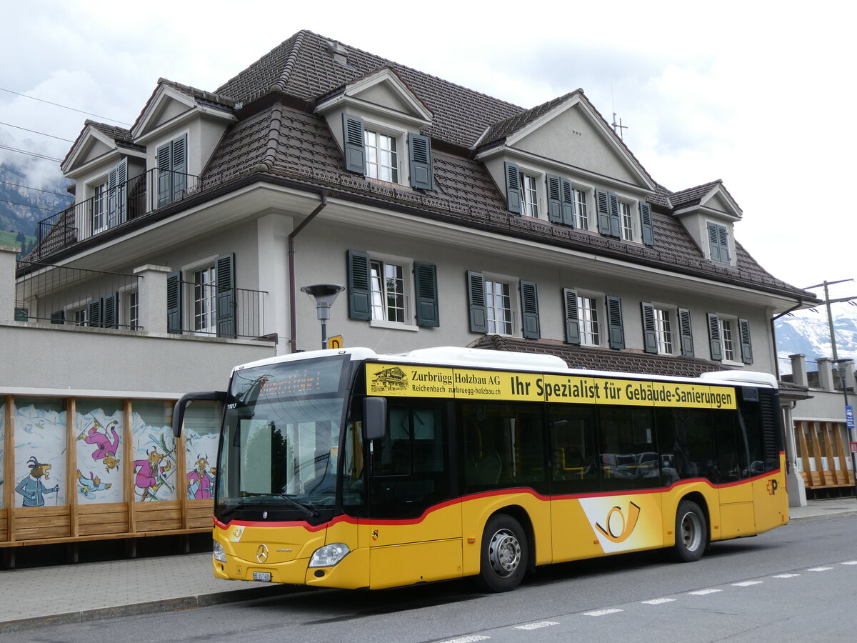 (275'731) - PostAuto Bern - BE 657'480/PID 11'017 - Mercedes am 21. Mai 2025 beim Bahnhof Frutigen