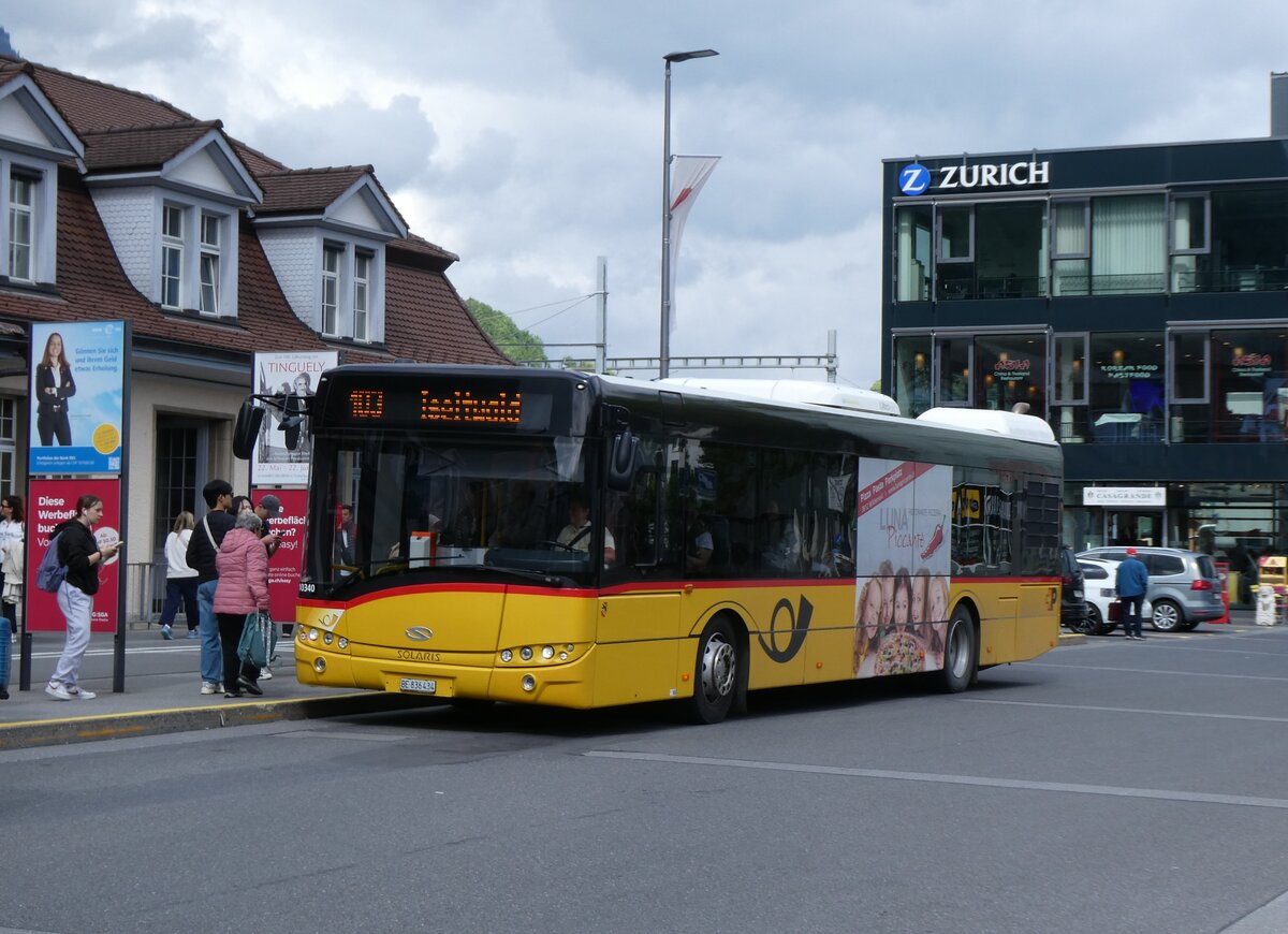 (275'768) - PostAuto Bern - BE 836'434/PID 10'340 - Solaris (ex Nr. 581) am 23. Mai 2025 beim Bahnhof Interlaken Ost