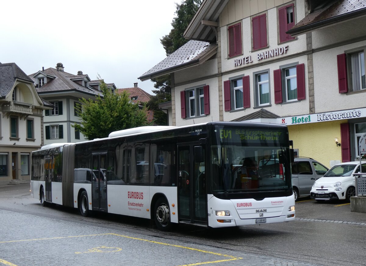 (275'835) - H�fliger, Sursee - Nr. 7/LU 188'981 - MAN (ex St. Gallerbus, St. Gallen Nr. 298) am 26. Mai 2025 beim Bahnhof Langnau