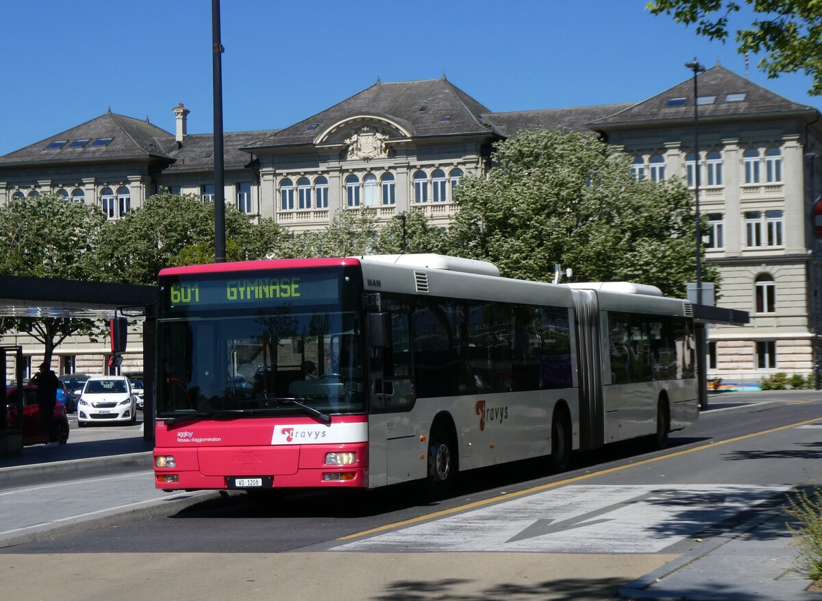 (276'000) - TRAVYS Yverdon - Nr. 302/VD 1208 - MAN am 30. Mai 2025 beim Bahnhof Yverdon