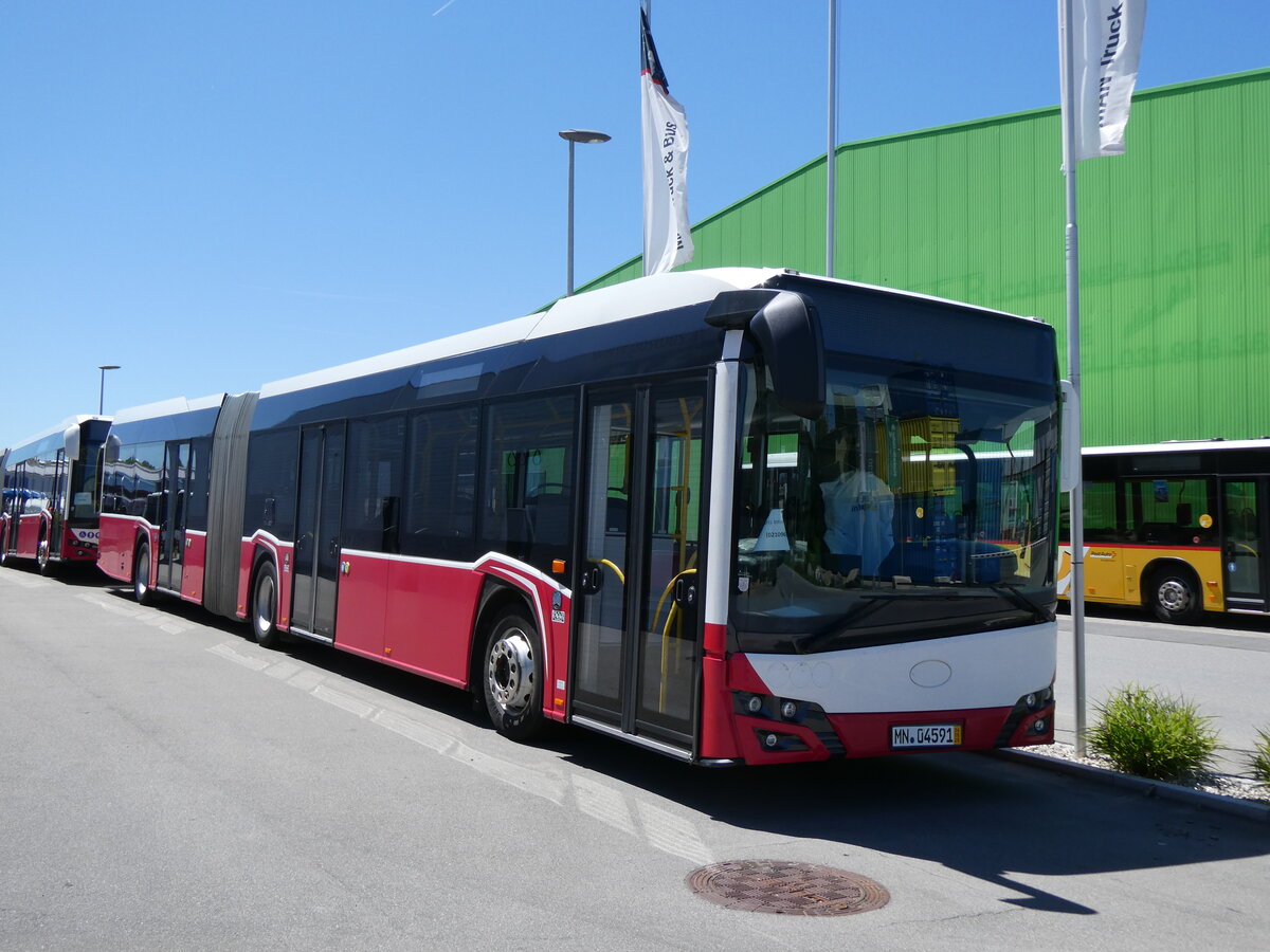 (276'050) - Aus Oesterreich: PostBus - MN 04'591 (BD 15'711) - Solaris am 30. Mai 2025 in Kerzers, Interbus (deutsches Kennzeichen)