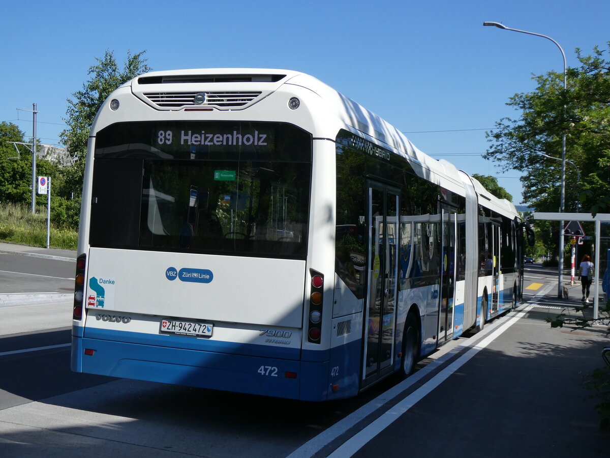 (276'088) - VBZ Z�rich - Nr. 472/ZH 942'472 - Volvo am 31. Mai 2025 beim Bahnhof Z�rich-Schweighof