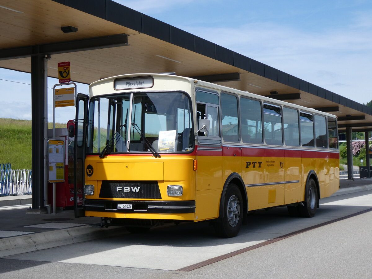 (276'186) - Birchler, Remetschwil - AG 54'039 - FBW/T�scher (ex Gerber, Winkel; ex Eggenberger, M�riken; ex Tanner, Bubendorf; ex P 24'803) am 1. Juni 2025 beim Bahnhof Biglen