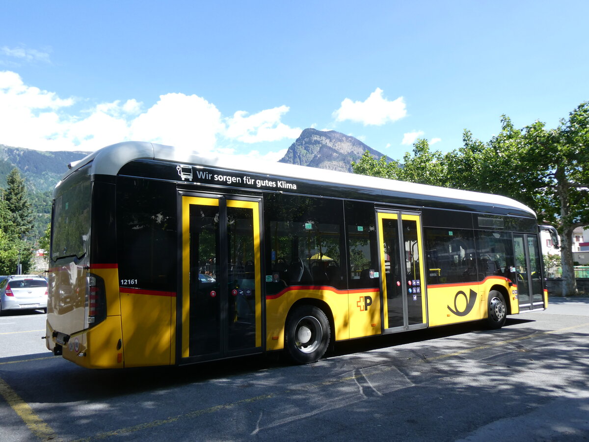 (276'307) - PostAuto Wallis - VS 581'433/PID 12'161 - eMercedes am 6. Juni 2025 in Brig, Garage