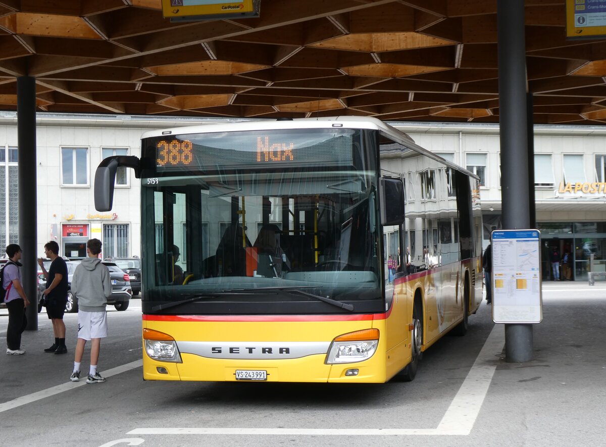 (276'311) - PostAuto Wallis - Nr. 44/VS 243'991/PID 5153 - Setra am 6. Juni 2025 beim Bahnhof Sion