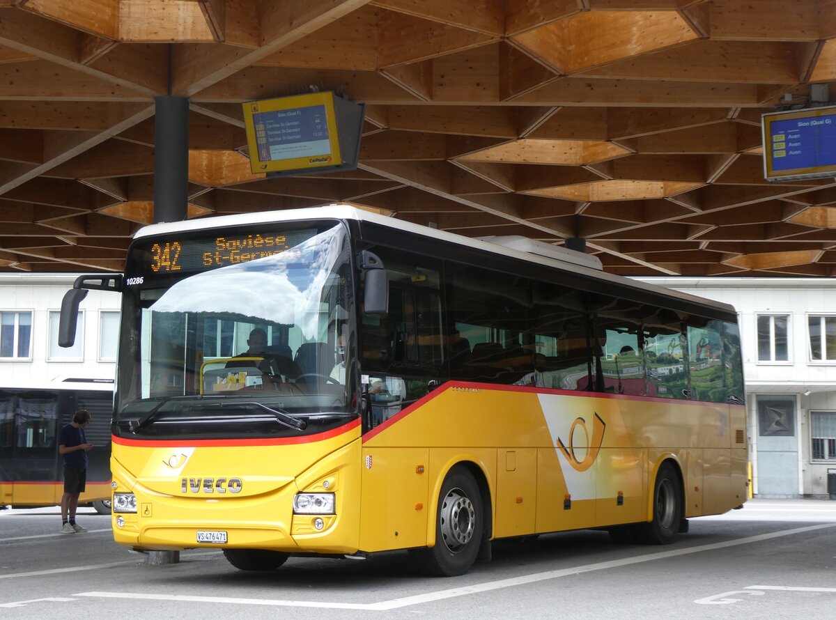 (276'321) - PostAuto Wallis - Nr. 40/VS 476'471/PID 10'286 - Iveco (ex TRD, Savi�se) am 6. Juni 2025 beim Bahnhof Sion