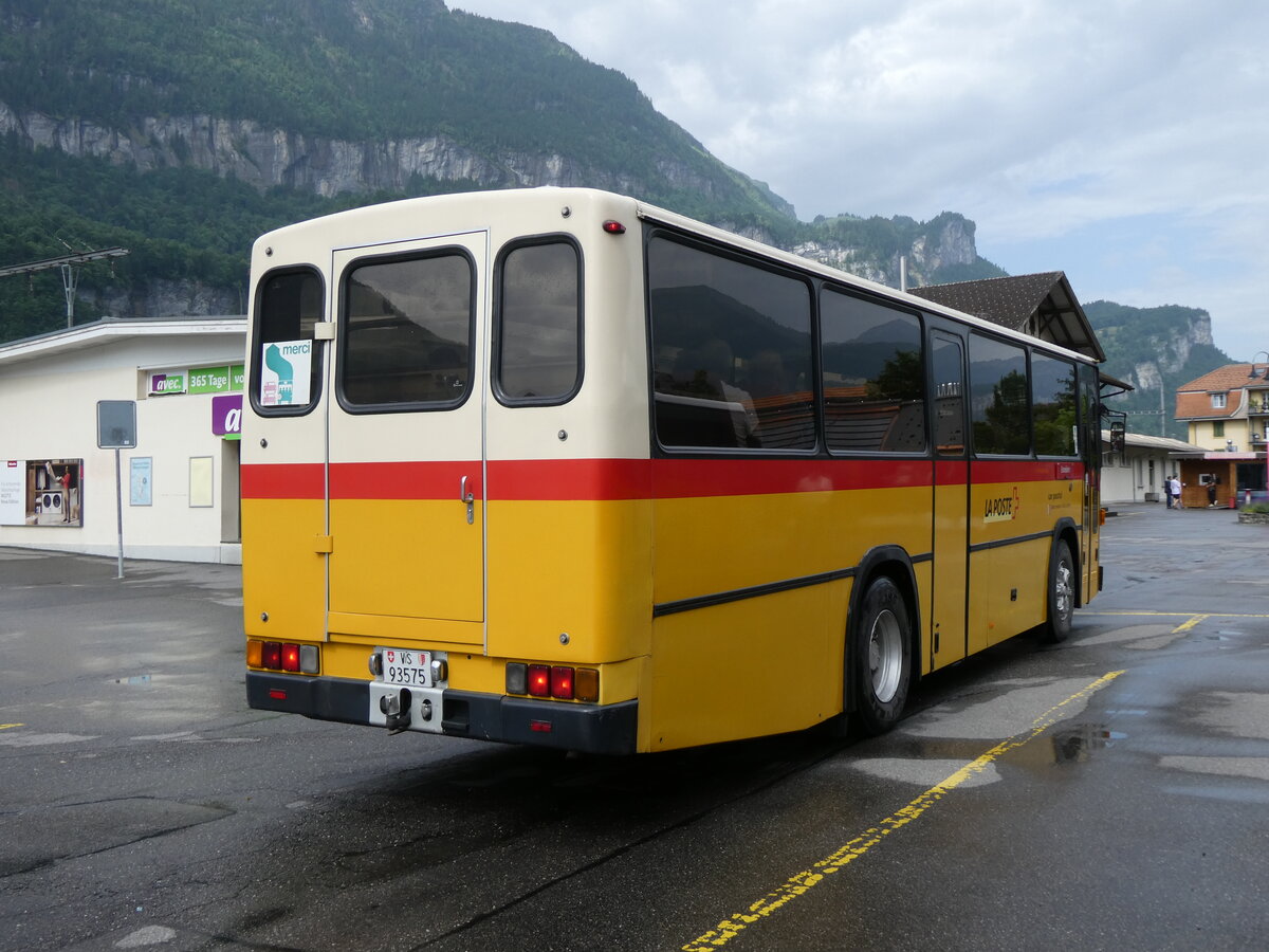 (276'741) - Oser, B�rchen - VS 93'575 - NAW/Lauber (ex Epiney, Ayer PID 1076) am 15. Juni 2025 in Meiringen, Postautostation