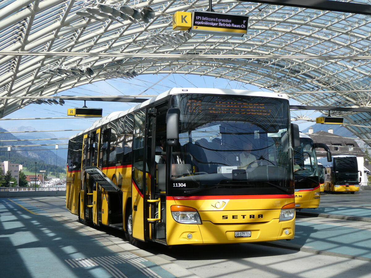 (276'872) - PostAuto Graub�nden - GR 179'704/PID 11'304 - Setra am 18. Juni 2025 in Chur, Postautostation