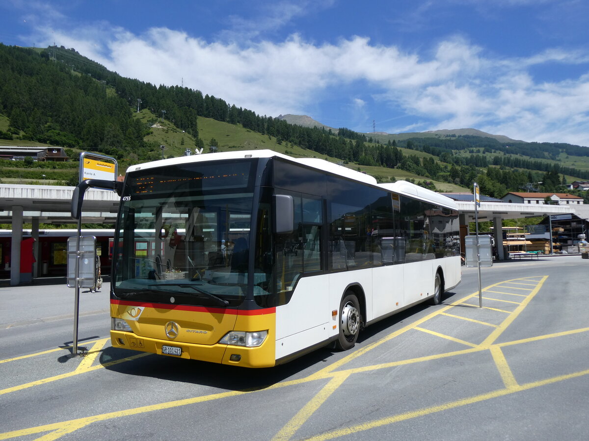 (276'902) - PostAuto Graub�nden - GR 101'421/PID 4755 - Mercedes (ex PostAuto Ostschweiz; ex PostAuto Graub�nden GR 102'394) am 18. Juni 2025 beim Bahnhof Scuol-Tarasp