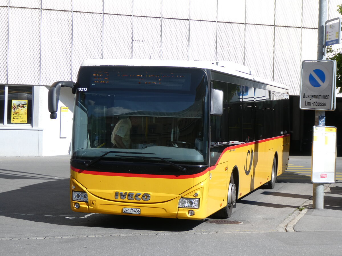 (276'989) - PostAuto Graub�nden - GR 170'436/PID 10'212 - Iveco am 19. Juni 2025 beim Bahnhof Davos-Platz