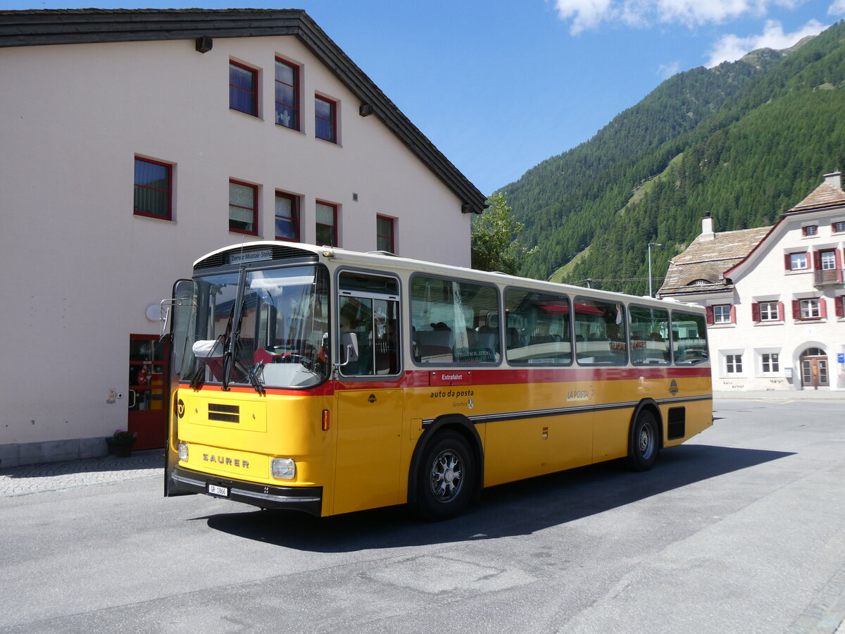 (277'016) - Gaudenz, Andeer - GR 1866 - Saurer/R&J (ex Mark, Andeer PID 2824; ex PostAuto Graub�nden; ex P 24'350) am 19. Juni 2025 in Zernez, Post