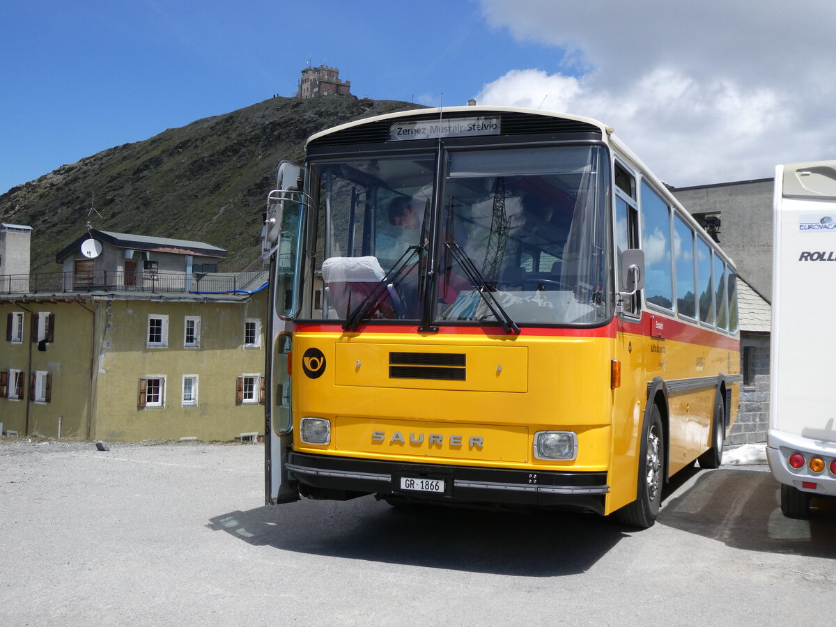 (277'025) - Aus der Schweiz: Gaudenz, Andeer - GR 1866 - Saurer/R&J (ex Mark, Andeer PID 2824; ex PostAuto Graub�nden; ex P 24'350) am 19. Juni 2025 auf dem Stilfserjoch