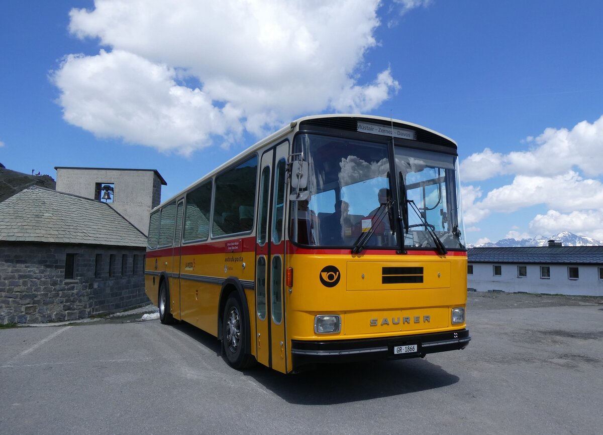 (277'053) - Aus der Schweiz: Gaudenz, Andeer - GR 1866 - Saurer/R&J (ex Mark, Andeer PID 2824; ex PostAuto Graub�nden; ex P 24'350) am 19. Juni 2025 auf dem Stilfserjoch