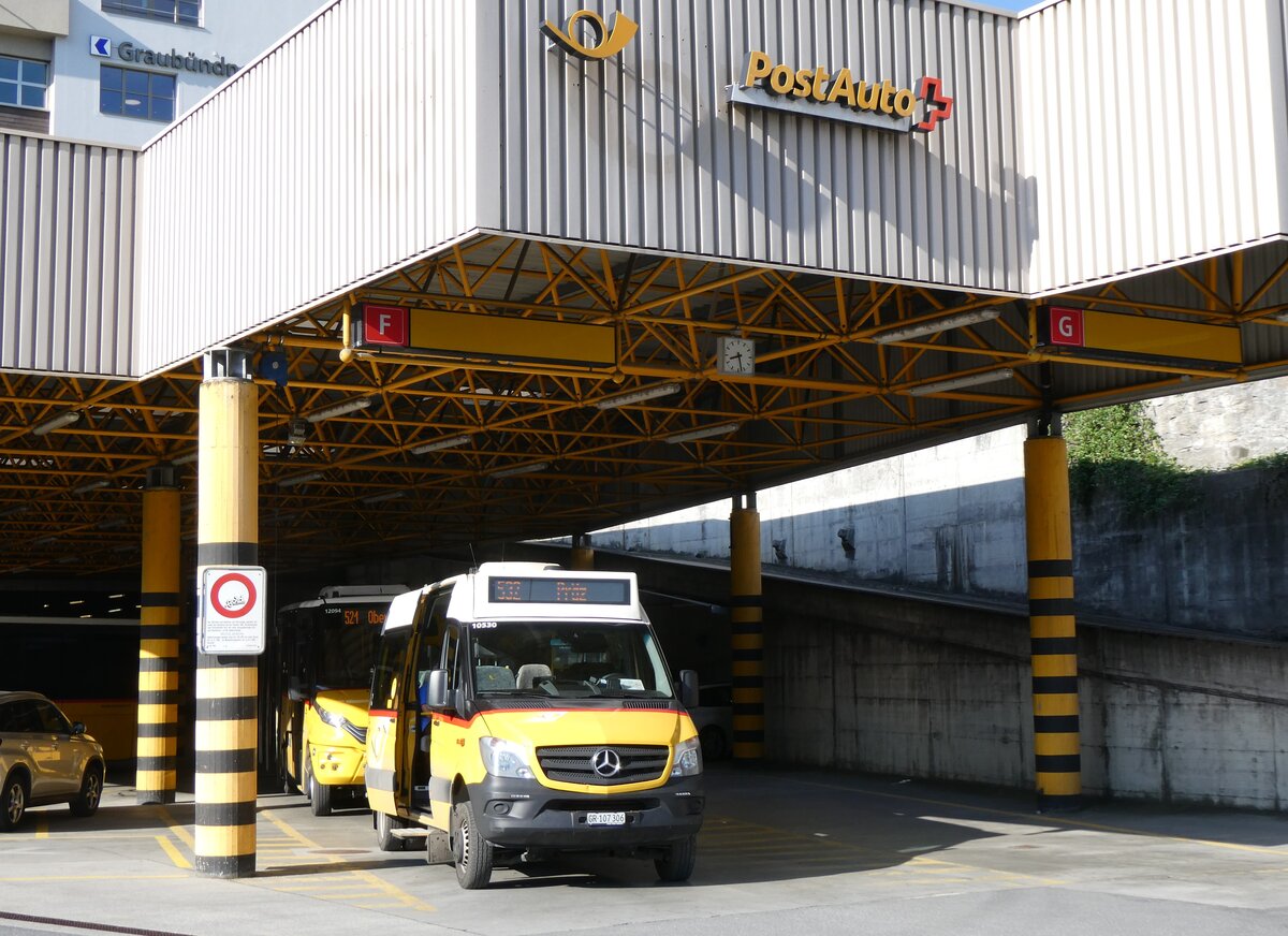 (277'090) - PostAuto Graub�nden - GR 107'306/PID 10'530 - Mercedes am 20. Juni 2025 in Thusis, Postautostation