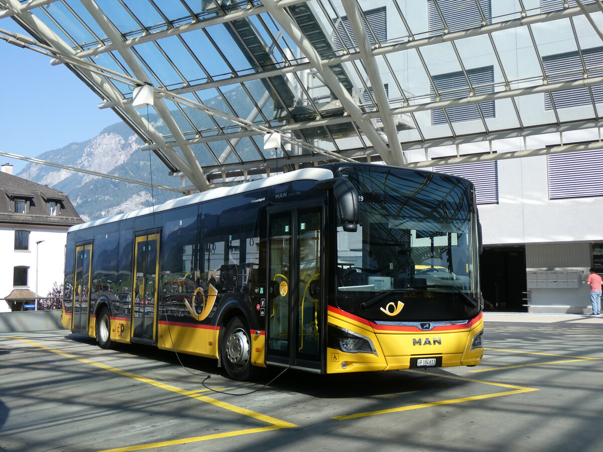 (277'103) - PostAuto Graub�nden - GR 184'613/PID 11'929 - MAN am 20. Juni 2025 in Chur, Postautostation