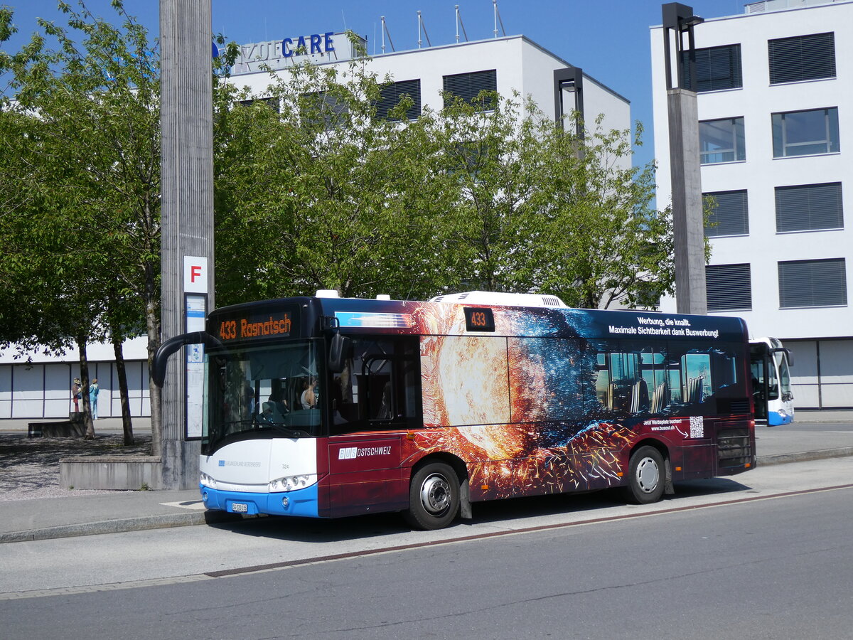 (277'128) - BSW Sargans - Nr. 324/SG 220'035 - Solaris am 20. Juni 2025 beim Bahnhof Sargans