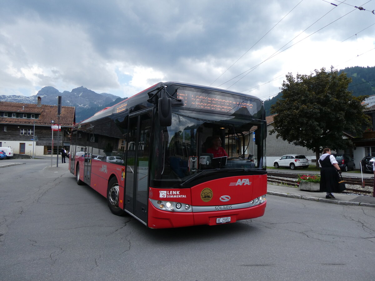 (277'200) - AFA Adelboden - Nr. 51/BE 25'802 - Solaris am 21. Juni 2025 beim Bahnhof Lenk