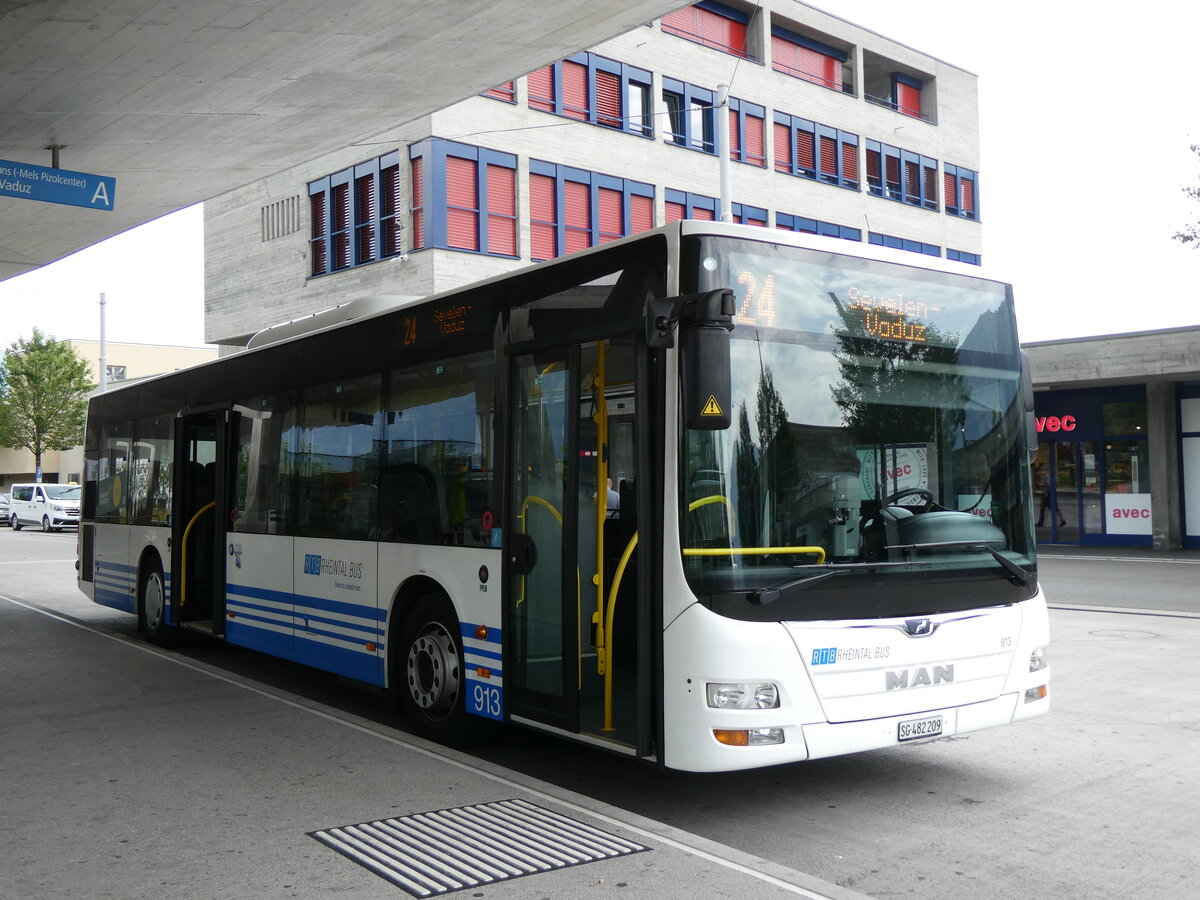 (277'245) - RTB Altst�tten - Nr. 913/SG 482'209 - MAN (ex StadtBUS, Frauenfeld Nr. 913; ex RTB Altst�tten Nr. 913: ex PostBus/A BD 15'336) am 26. Juni 2025 beim Bahnhof Buchs