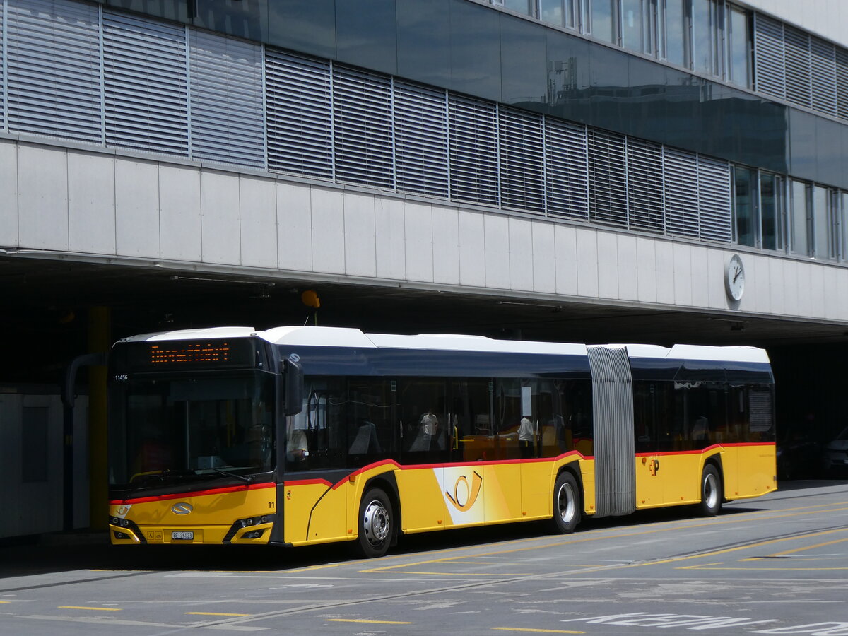 (277'276) - Steiner, Ortschwaben - Nr. 11/BE 26'023/PID 11'456 - Solaris am 27. Juni 2025 in Bern, Postautostation
