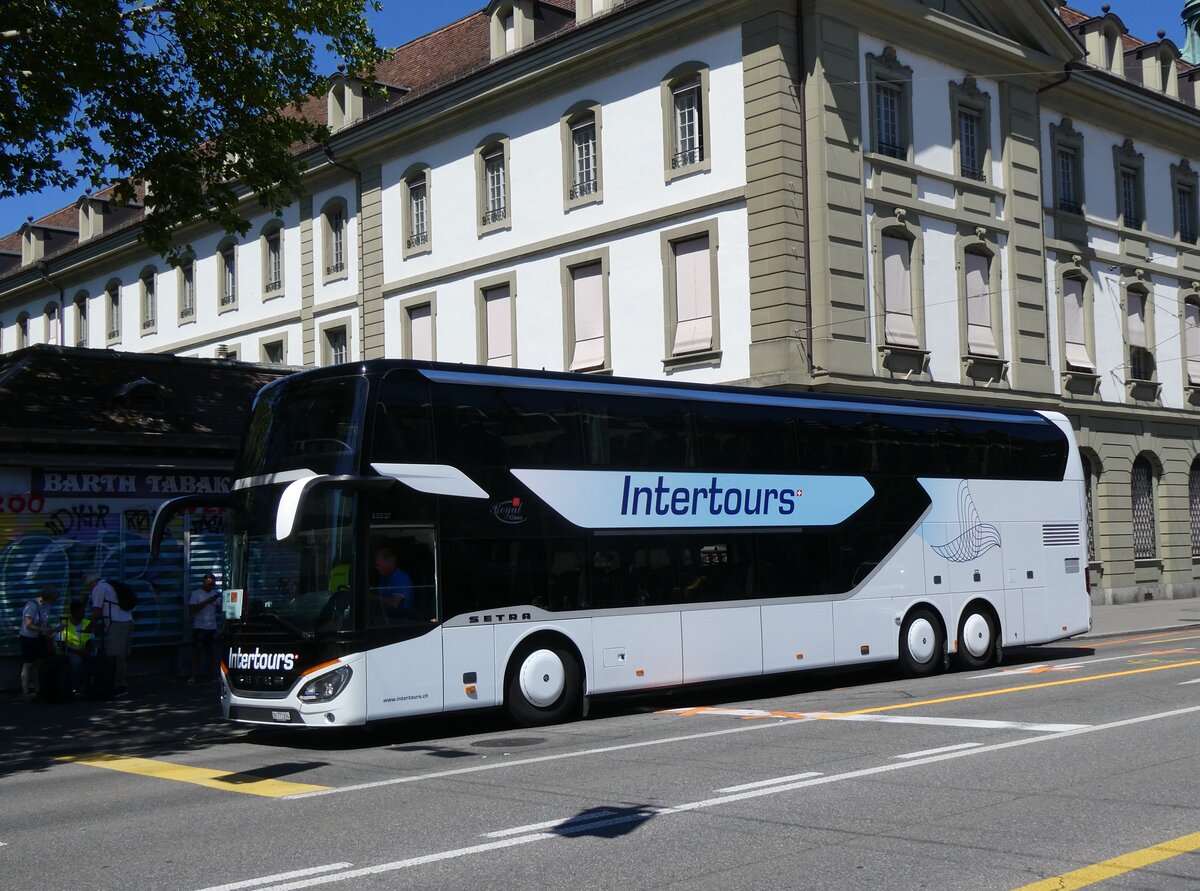 (277'333) - Daimler Buses, Winterthur - ZH 771'894 - Setra (ex Ammann, Neerach) am 28. Juni 2025 beim Bahnhof Bern (Einsatz Intertours)