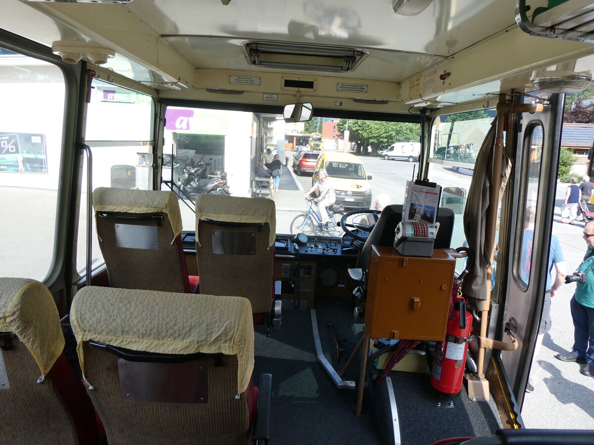 (277'373) - Lambach, Gommiswald - NW 24'301 - FBW/Eggli (ex Tanner+Lambach, Reigoldswil; ex Lambach, Rieden; ex Meier, Gr�t; ex AVG Grindelwald Nr. 13; ex P 24'182) am 1. Juli 2025 beim Bahnhof Meiringen (Innenaufnahme)