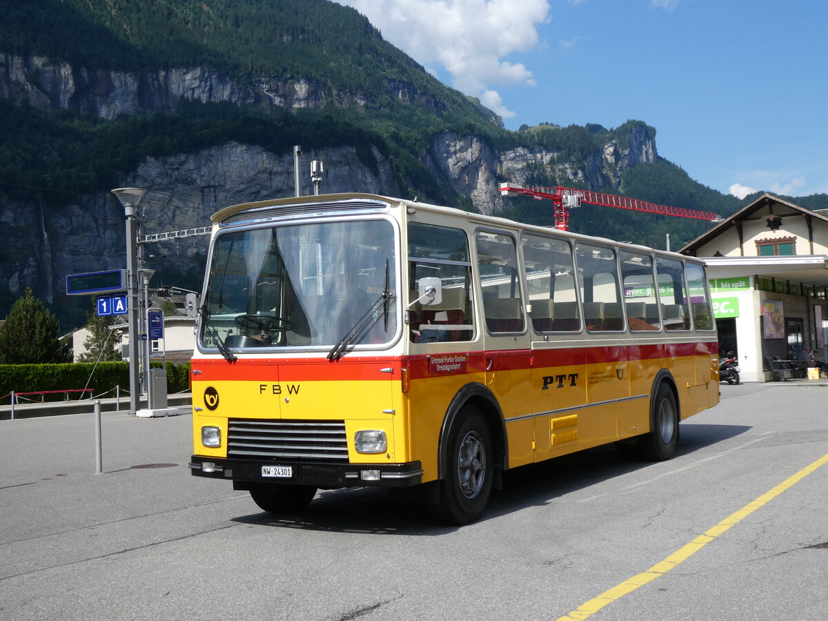 (277'377) - Lambach, Gommiswald - NW 24'301 - FBW/Eggli (ex Tanner+Lambach, Reigoldswil; ex Lambach, Rieden; ex Meier, Gr�t; ex AVG Grindelwald Nr. 13; ex P 24'182) am 1. Juli 2025 beim Bahnhof Meiringen