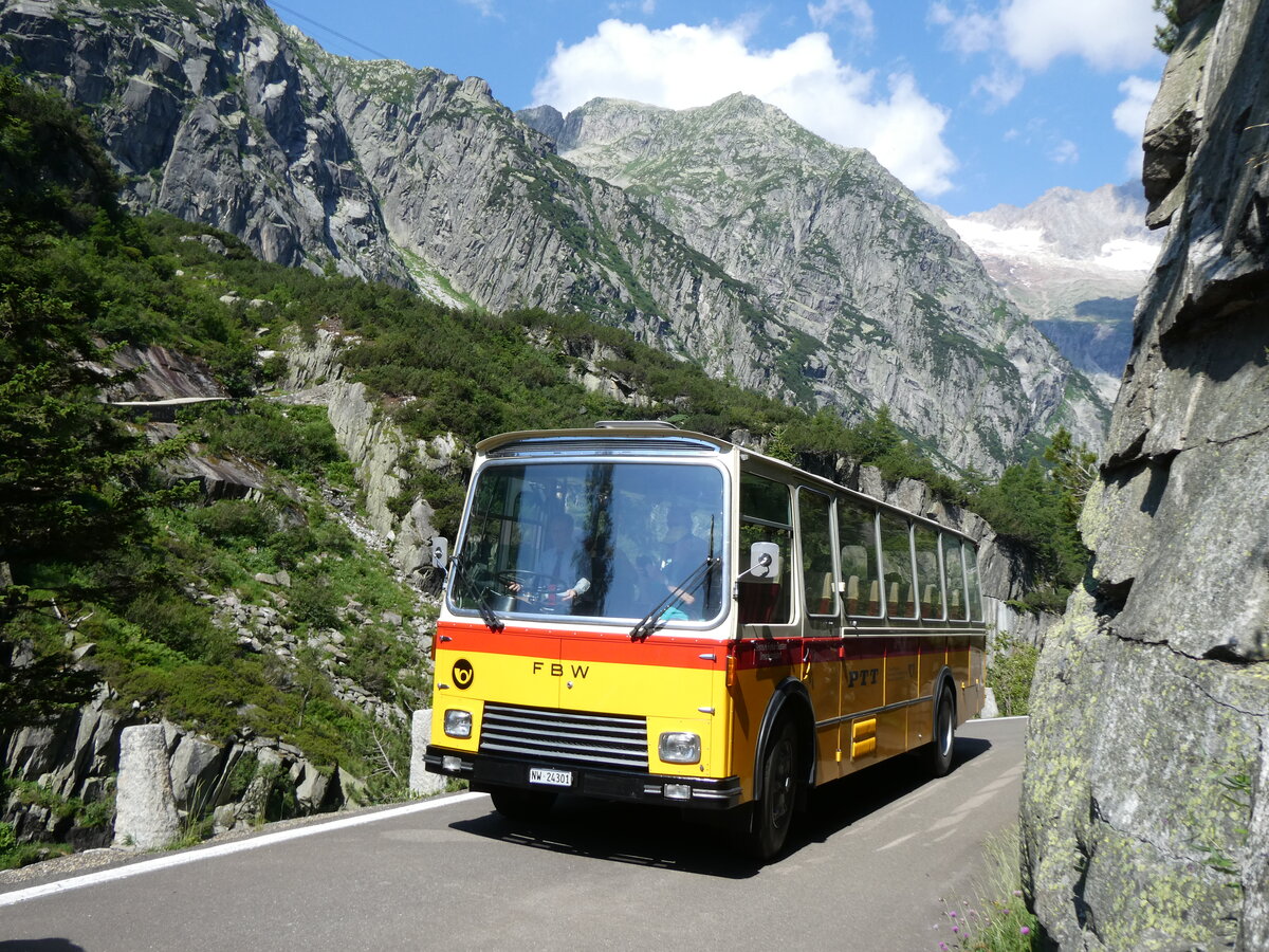 (277'389) - Lambach, Gommiswald - NW 24'301 - FBW/Eggli (ex Tanner+Lambach, Reigoldswil; ex Lambach, Rieden; ex Meier, Gr�t; ex AVG Grindelwald Nr. 13; ex P 24'182) am 1. Juli 2025 auf der alten Grimselstrasse