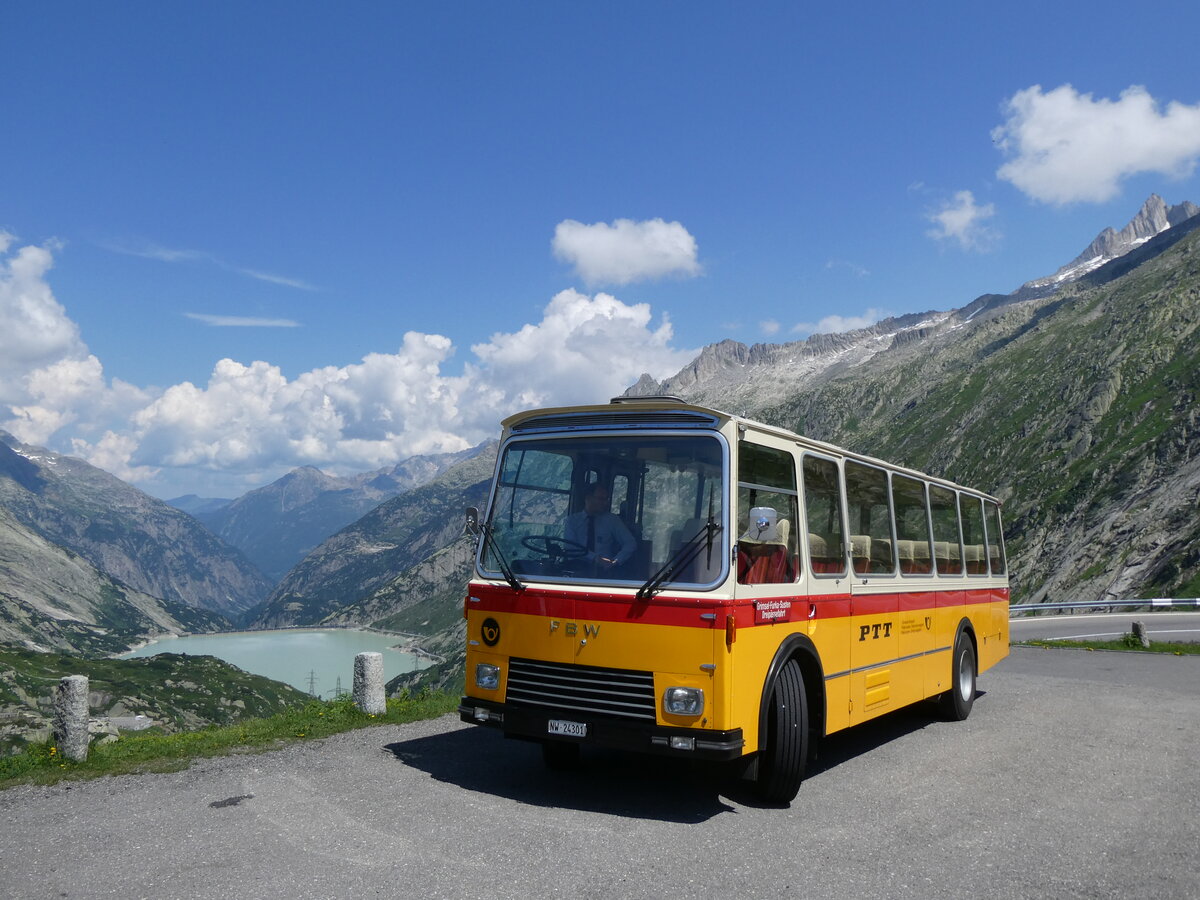 (277'423) - Lambach, Gommiswald - NW 24'301 - FBW/Eggli (ex Tanner+Lambach, Reigoldswil; ex Lambach, Rieden; ex Meier, Gr�t; ex AVG Grindelwald Nr. 13; ex P 24'182) am 1. Juli 2025 am Grimselpass