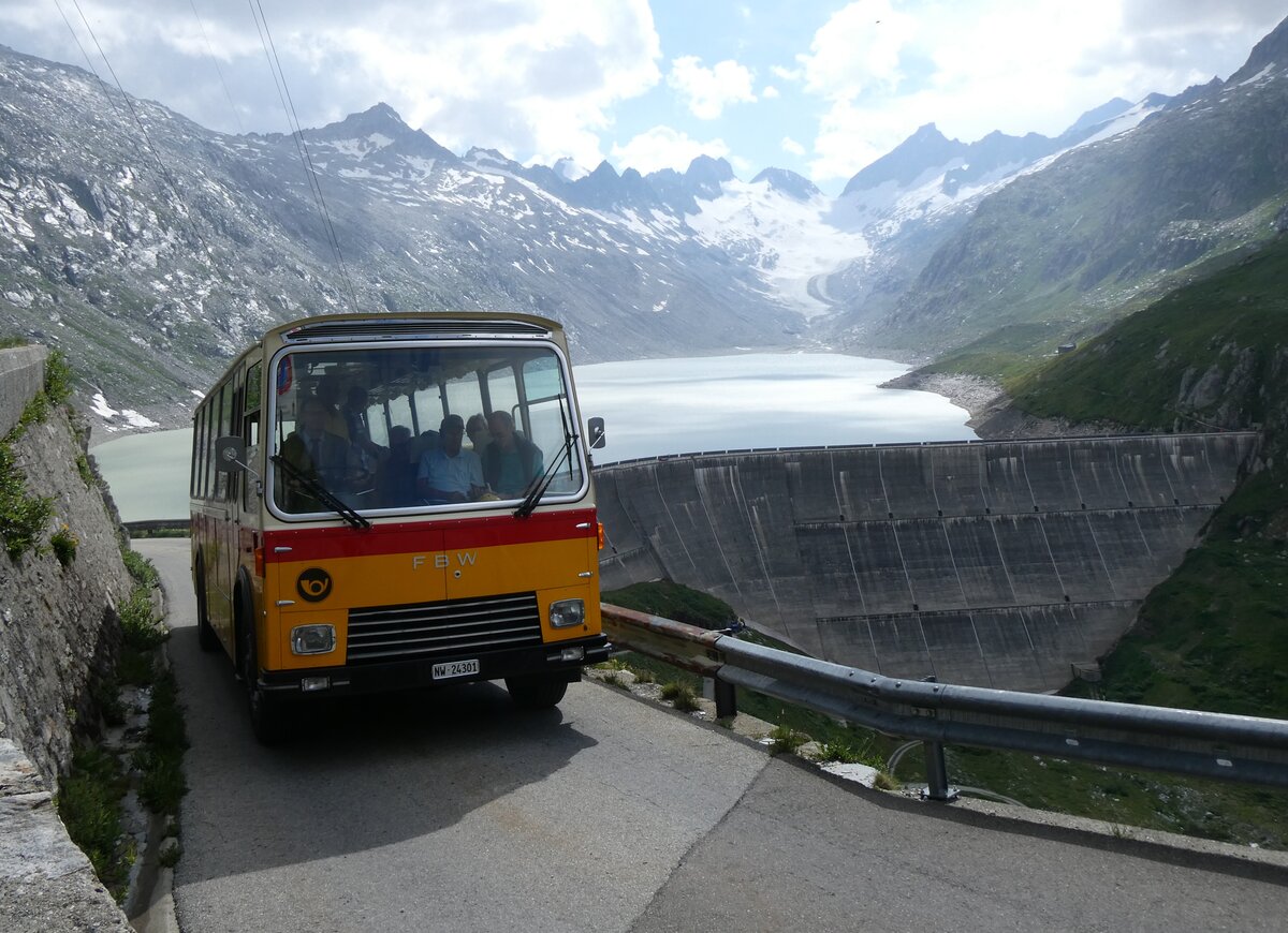 (277'454) - Lambach, Gommiswald - NW 24'301 - FBW/Eggli (ex Tanner+Lambach, Reigoldswil; ex Lambach, Rieden; ex Meier, Gr�t; ex AVG Grindelwald Nr. 13; ex P 24'182) am 1. Juli 2025 in Oberaar, Stausee