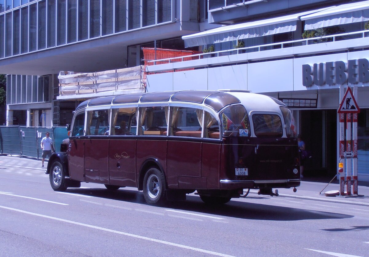 (277'823) - Roth, Niederwangen - BE 4008 - Saurer/Eggli (ex Paproth, D-Mainz; ex Hotel Orselina, Locarno; ex Riederer, St. Margarethenberg; ex Luk, Gr�sch; ex P 23'138; ex P 2205) am 12. Juli 2025 beim Bahnhof Bern